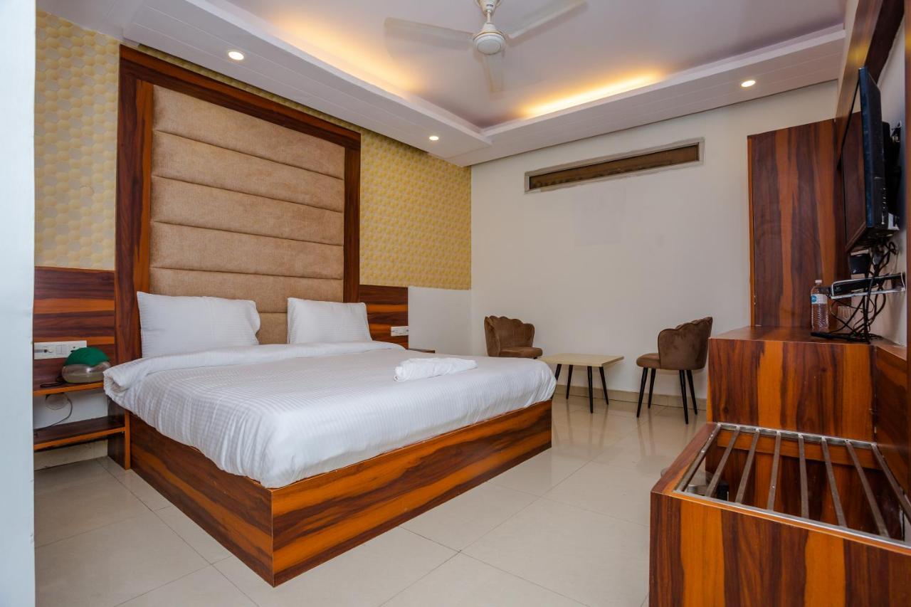 Hotel Doon Dehradun Eksteriør bilde